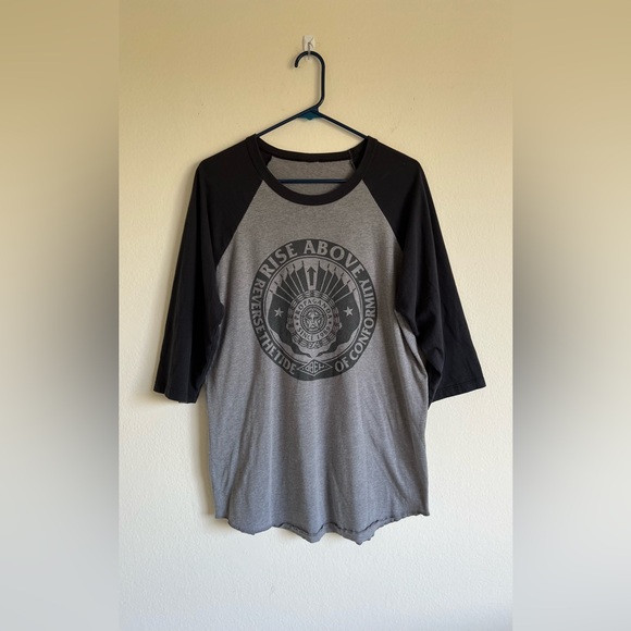 obey Lg 3/4 sleeve raglan baseball tee asymmetric bottom hem - Picture 1 of 5